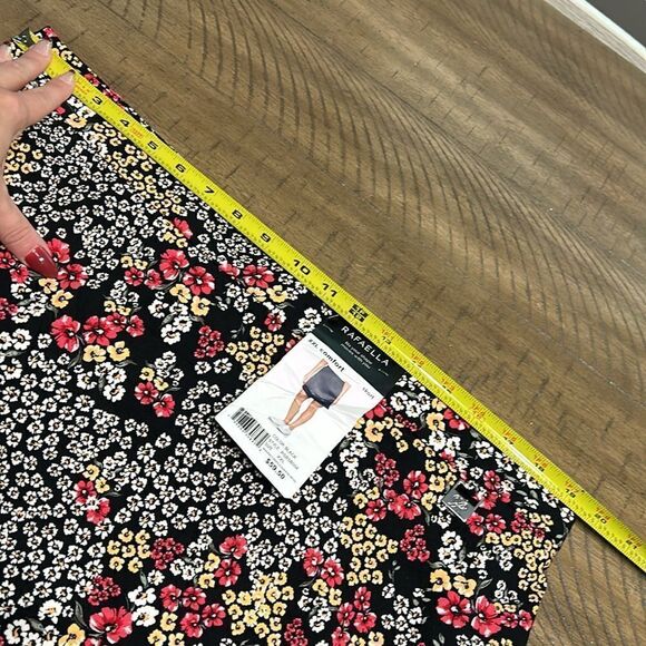 NWT Rafaella floral skirt size XXL - Picture 9 of 11